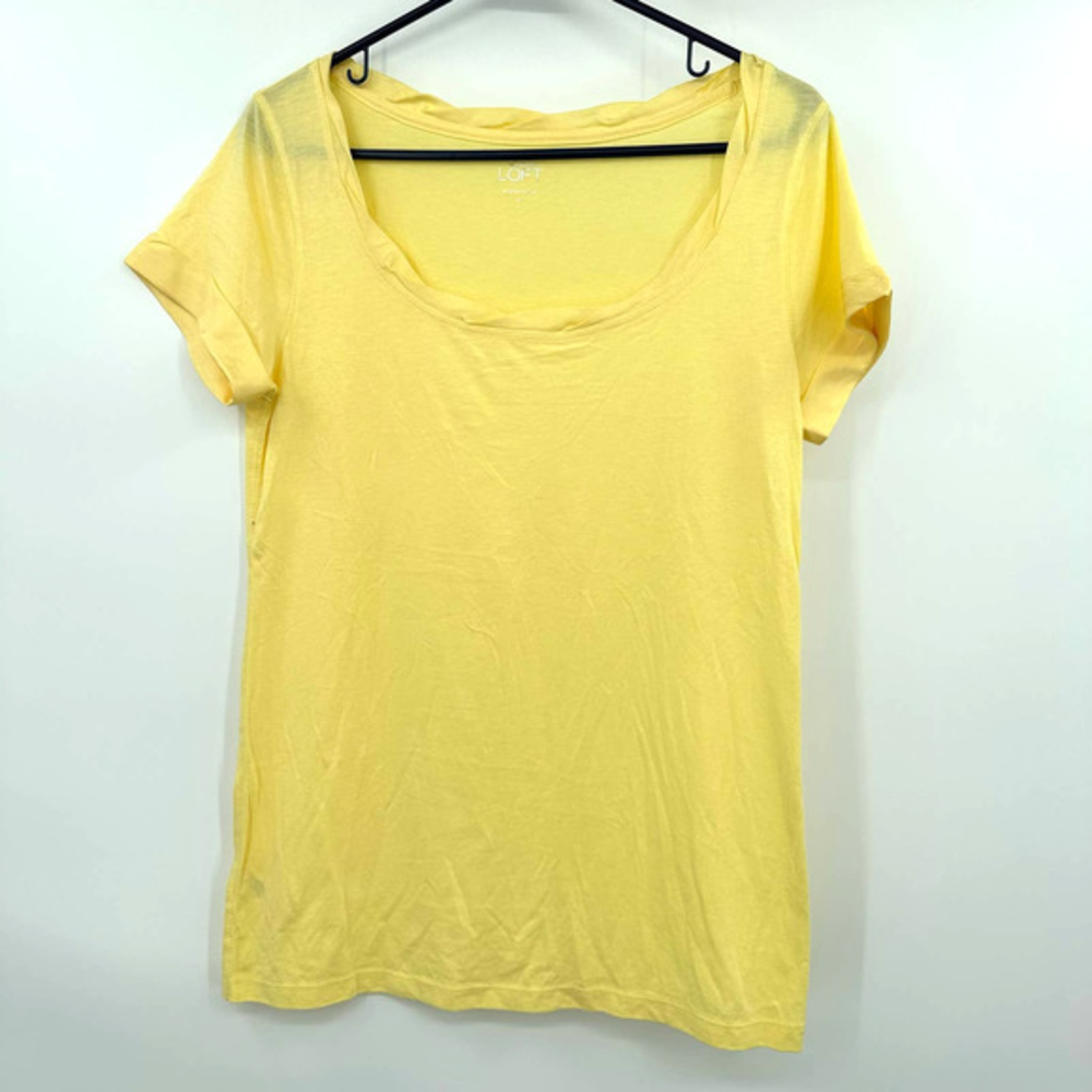 Loft size Medium yellow short‎ sleeve t-shirt